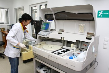 CNAS a publicat lista laboratoarelor care vor efectua testările pentru tratamentul fără interferon