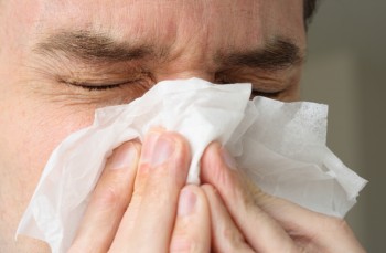 Tot mai mulţi sătmăreni sunt afectaţi de virozele respiratorii