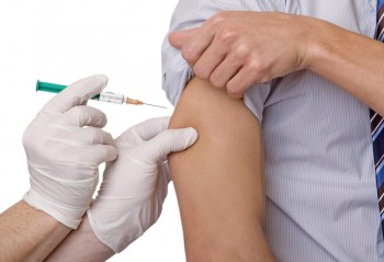 2.300 de sătmăreni primesc gratuit vaccin antigripal