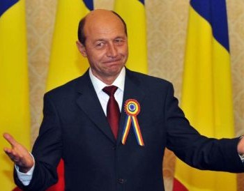 Traian Băsescu felicită Republica Moldova