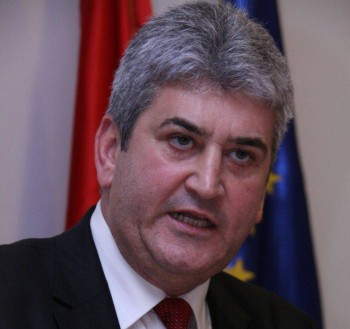 Gabriel Oprea, ministrul Afacerilor Interne