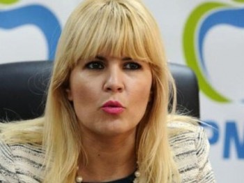 Elena Udrea îndeamnă femeile să intre în politică