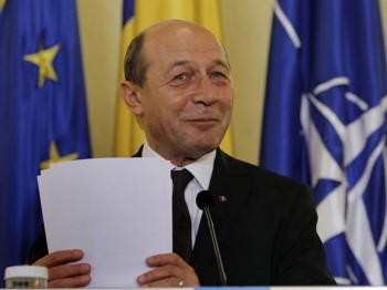 Traian Băsescu respinge promulgarea reducerii CAS
