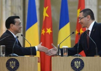 premierul chinez, Li Keqiang si Victor Ponta la încheierea unei runde de convorbiri
