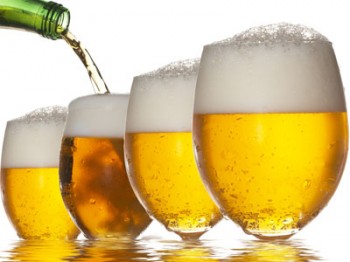 În România, o persoană consumă, în medie, 90 de litri de bere pe an