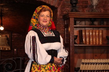 Maria Petca Poptean promovează muzica oșenească în întreaga lume