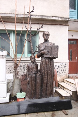 Statuia Limbii Romane - Satu Mare